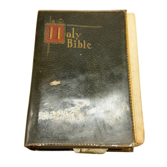 Holy Bible Catholic Edition Red Letter Illustrations published 1948-1950 READ - Picture 1 of 16